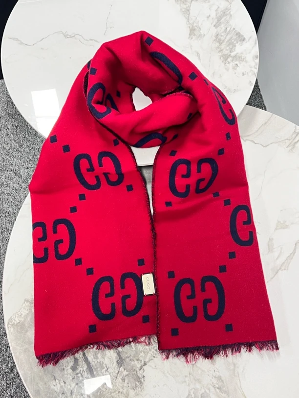 95新 GUCCI/古驰 san0500/GUCCI/古驰/经典款围巾/尺码均码