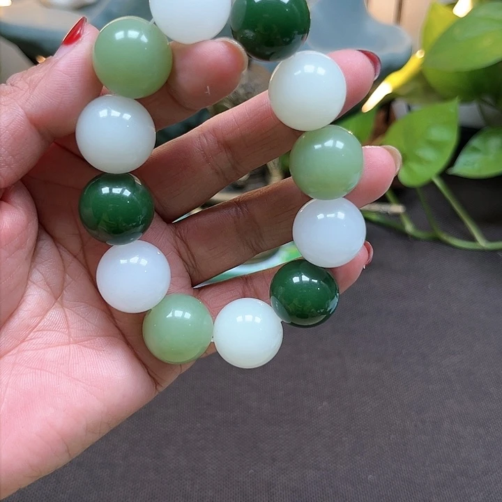 和田玉手串未镶嵌