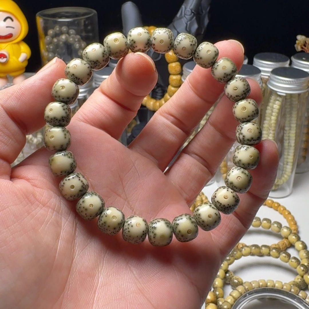 月***亮手串星月菩提绿包白大眼睛单圈