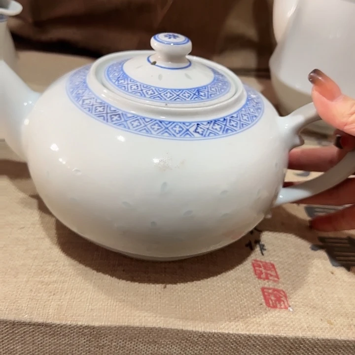 微瑕景德镇陶瓷艺术品微瑕景德镇陶瓷艺术品