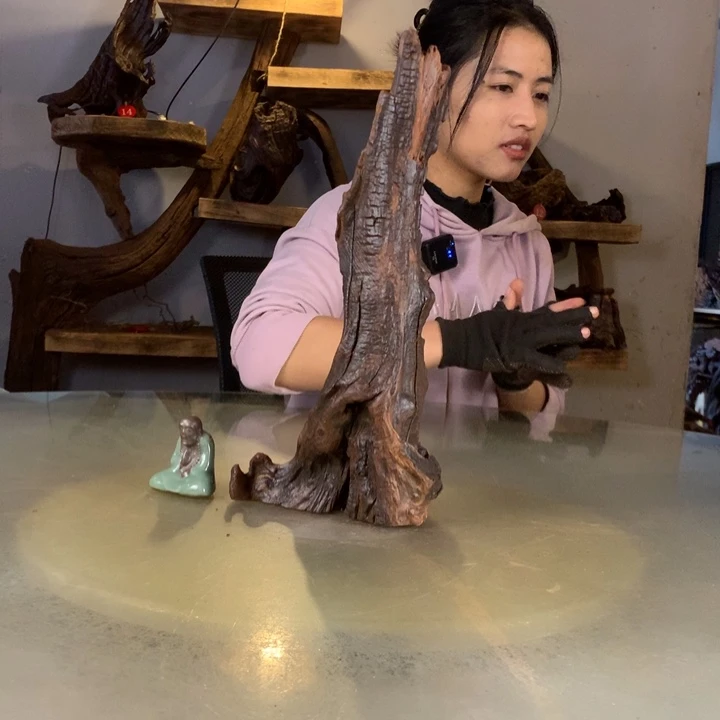 黄***。天然的云南紫柚木会黄水