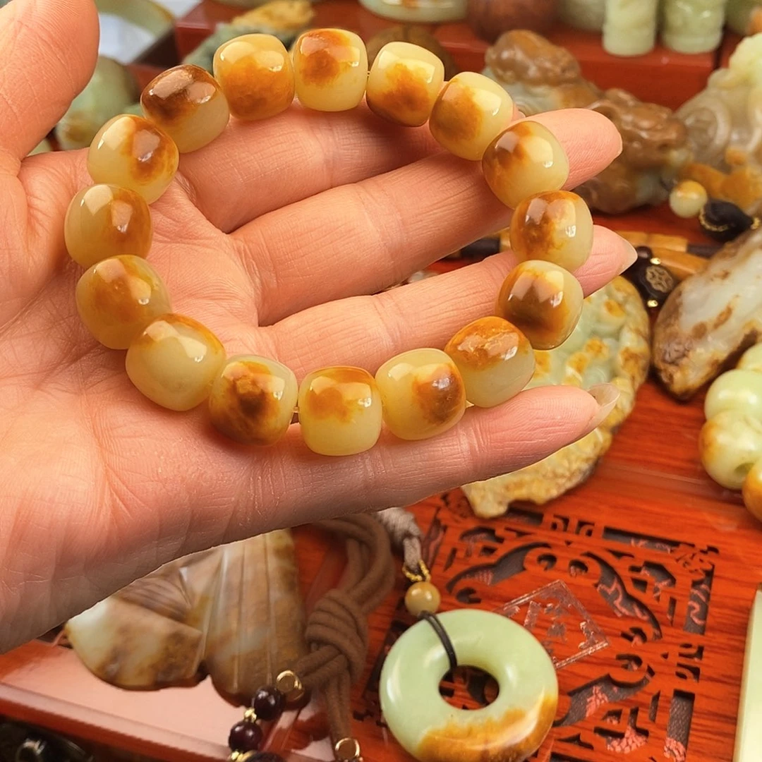 岫岩河磨玉（透闪石质玉）手链未镶嵌梦**影