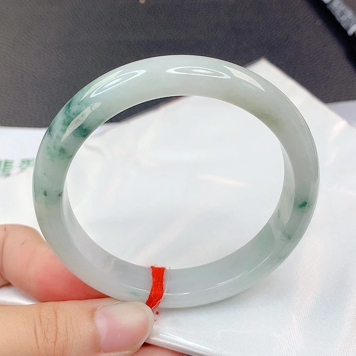 翡翠手镯未镶嵌正圈57.7 翡翠手镯141