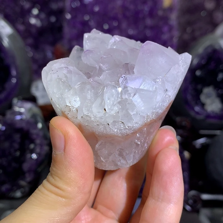 未镶嵌水晶大型摆件（非配饰）