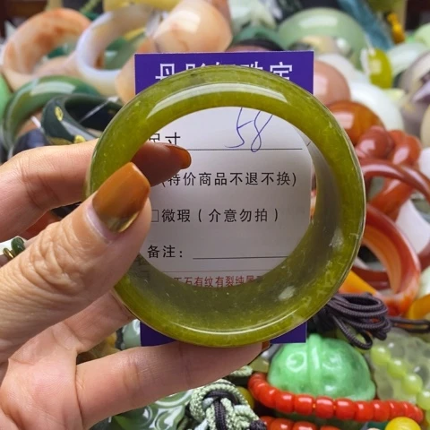 未镶嵌蛇纹石玉手镯