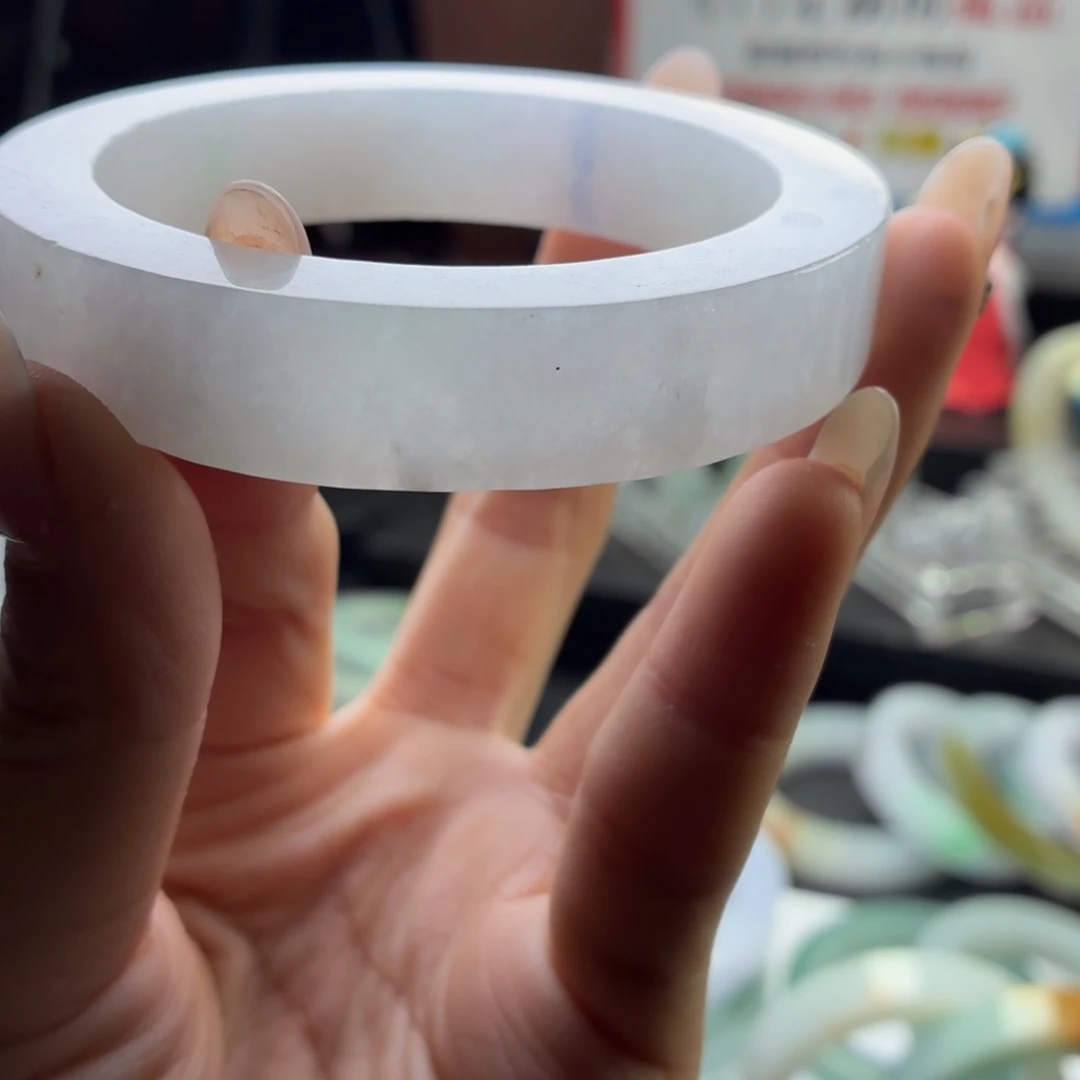 未镶嵌翡翠定制翡翠