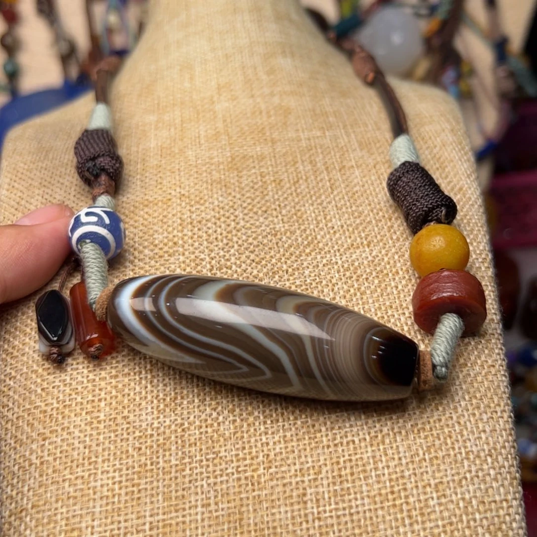 玛瑙/玉髓颈饰未镶嵌