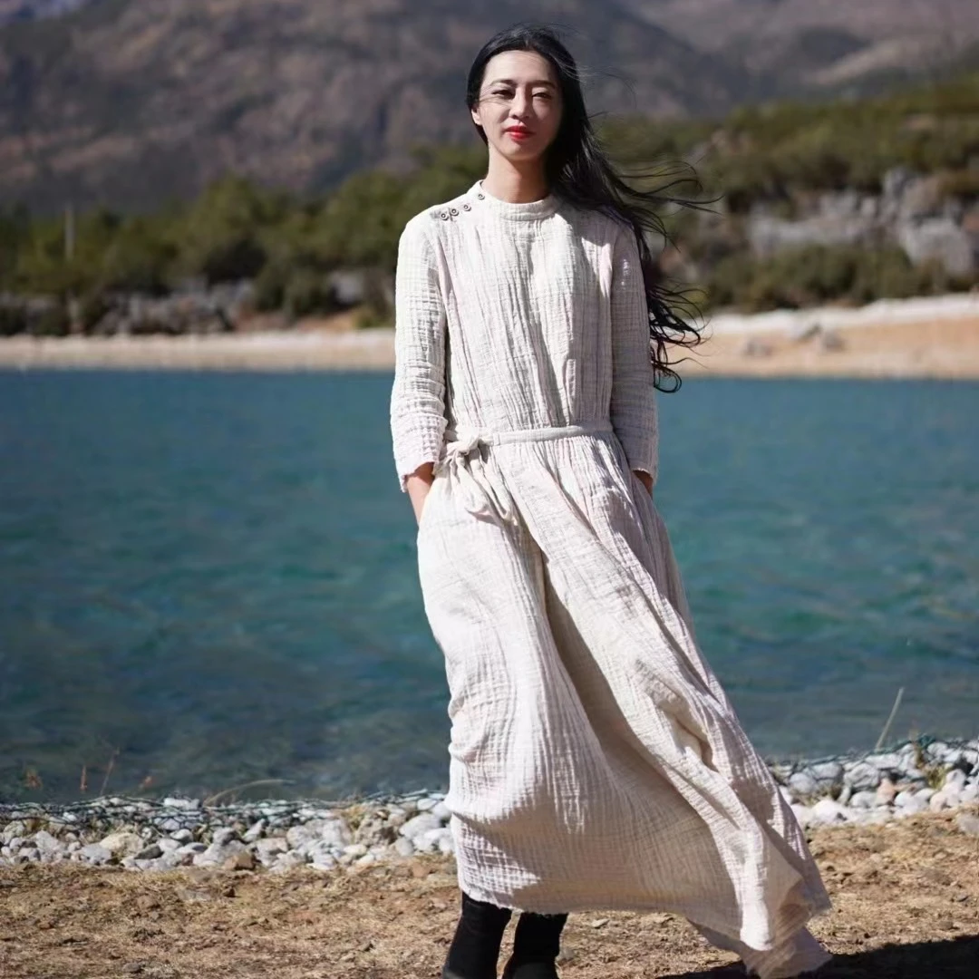 游尘衣物/方连衣裙