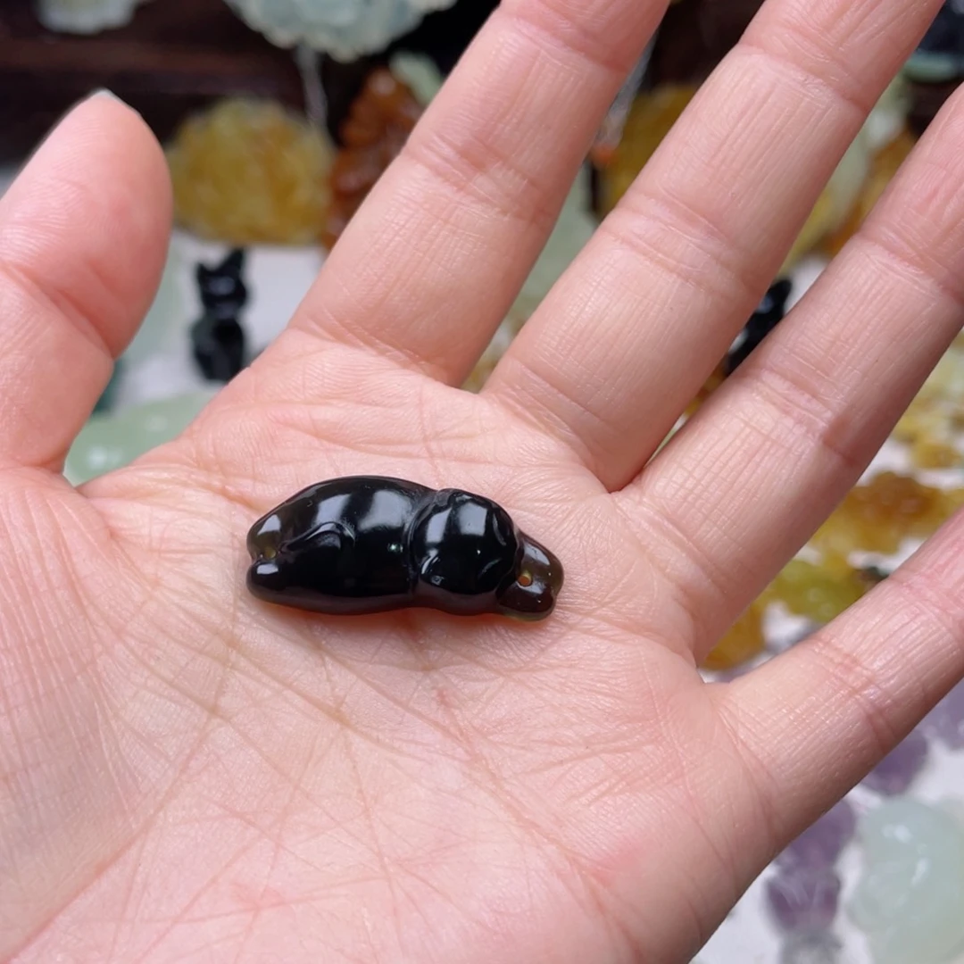 蛇纹石玉颈饰未镶嵌兜****c