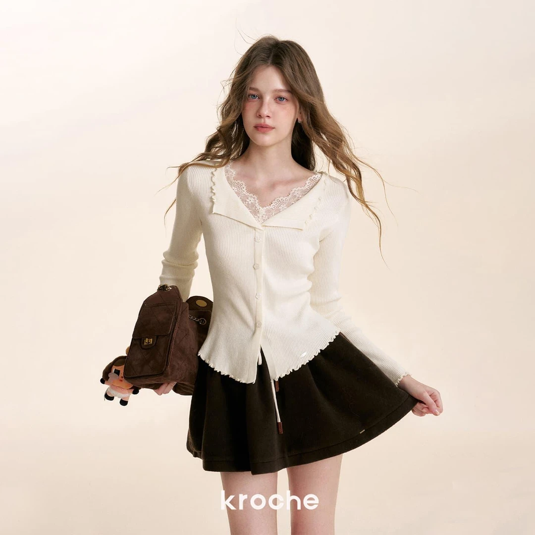 《旺旺雪宝专属》Kroche 假两件 蕾丝拼接翻领木耳边针织打底开衫