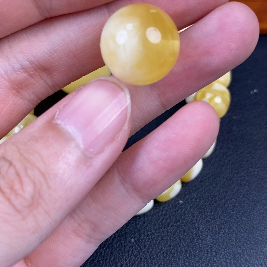 琥珀未镶嵌珠宝奇石15