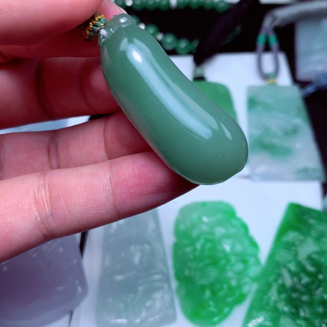 颈饰未镶嵌翡翠天然A货翡翠