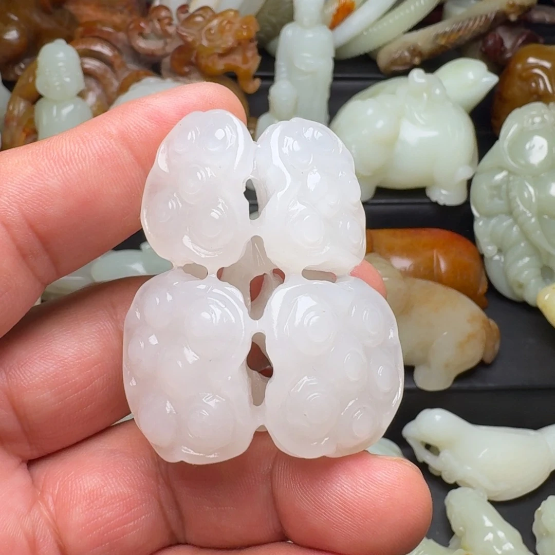 和田玉未镶嵌挂件