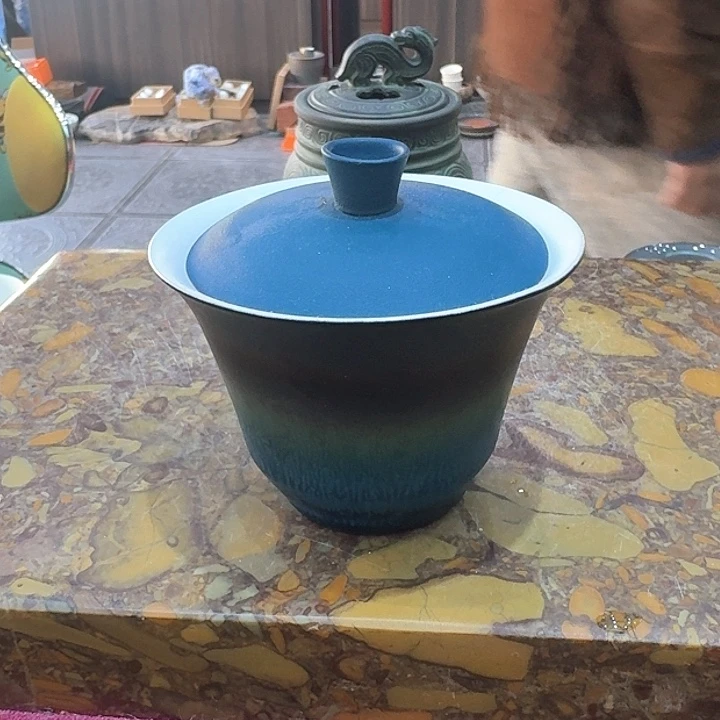 薄胎盖碗一个，。。。品茗