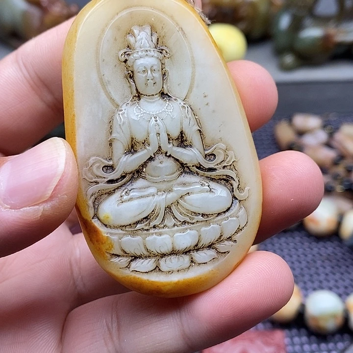 未镶嵌蛇纹石玉颈饰@****博