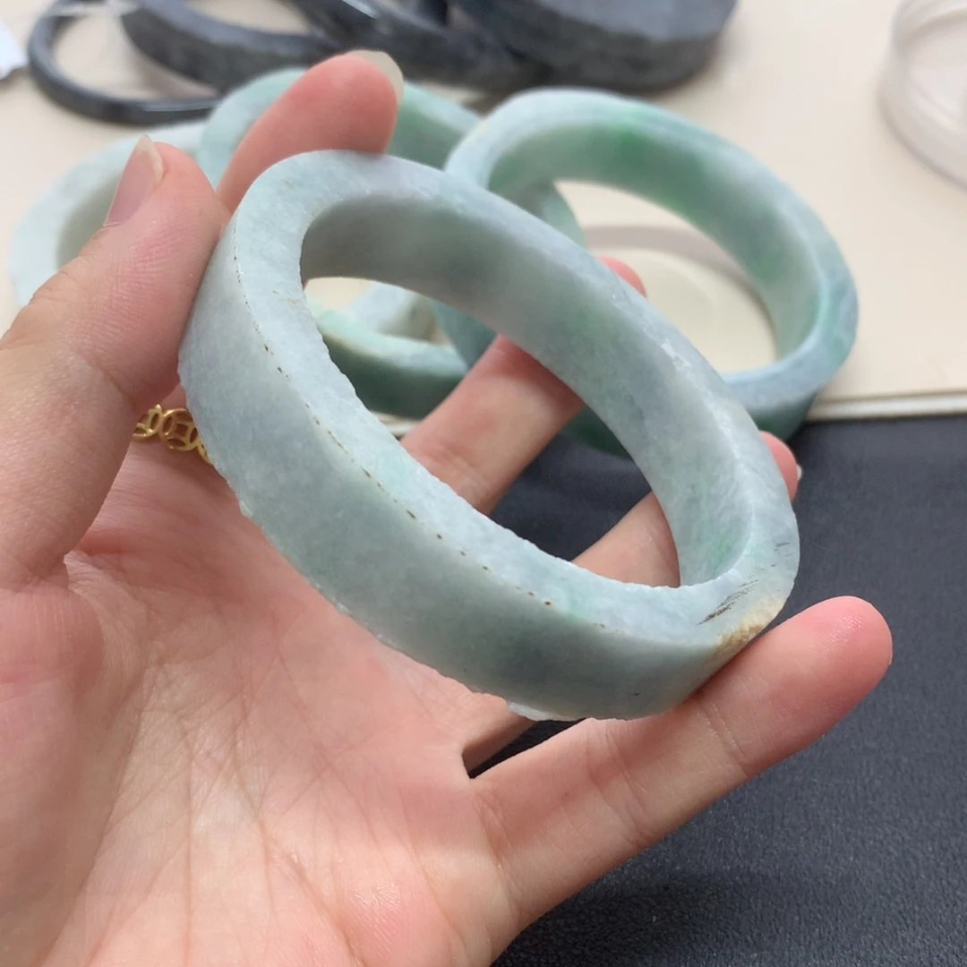 定制翡翠手镯未镶嵌60
