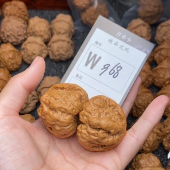 吊坠桃核真**香我是第41