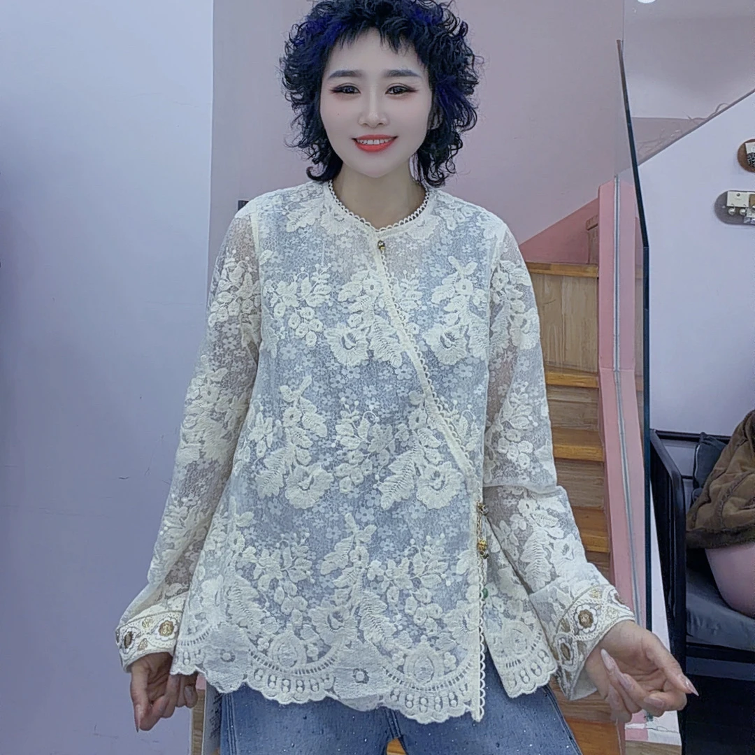 琦琦家  新中式重工镂空蕾丝打底衫