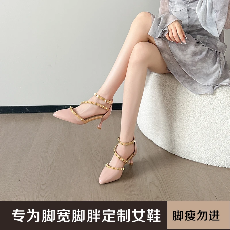 加肥加宽胖mm大码女脚肥脚宽新款铆钉尖头夏季细跟高跟鞋JS54025