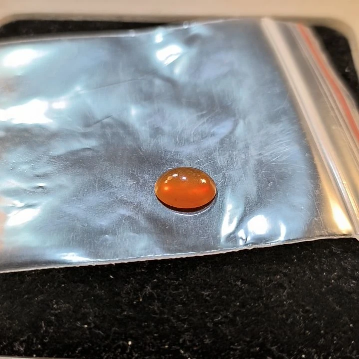 余***石英岩玉未镶嵌戒面