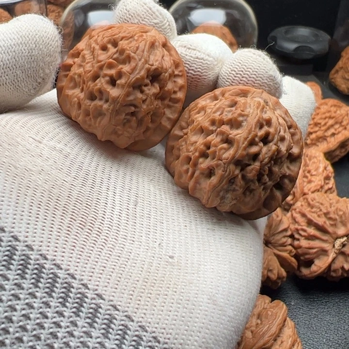 文玩核桃把件36全品无药小白