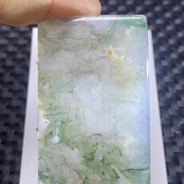 玛瑙/玉髓颈饰未镶嵌明*