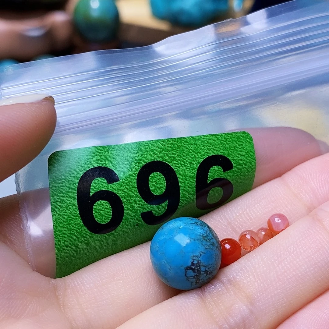 未镶嵌南红玛瑙珠宝奇石