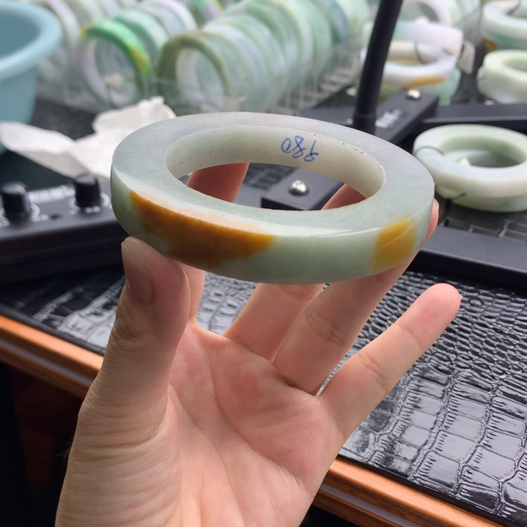 未镶嵌天然翡翠定制翡翠