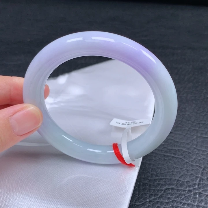 翡翠未镶嵌手镯（圆镯）