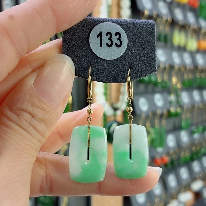 翡翠18K金镶嵌耳饰