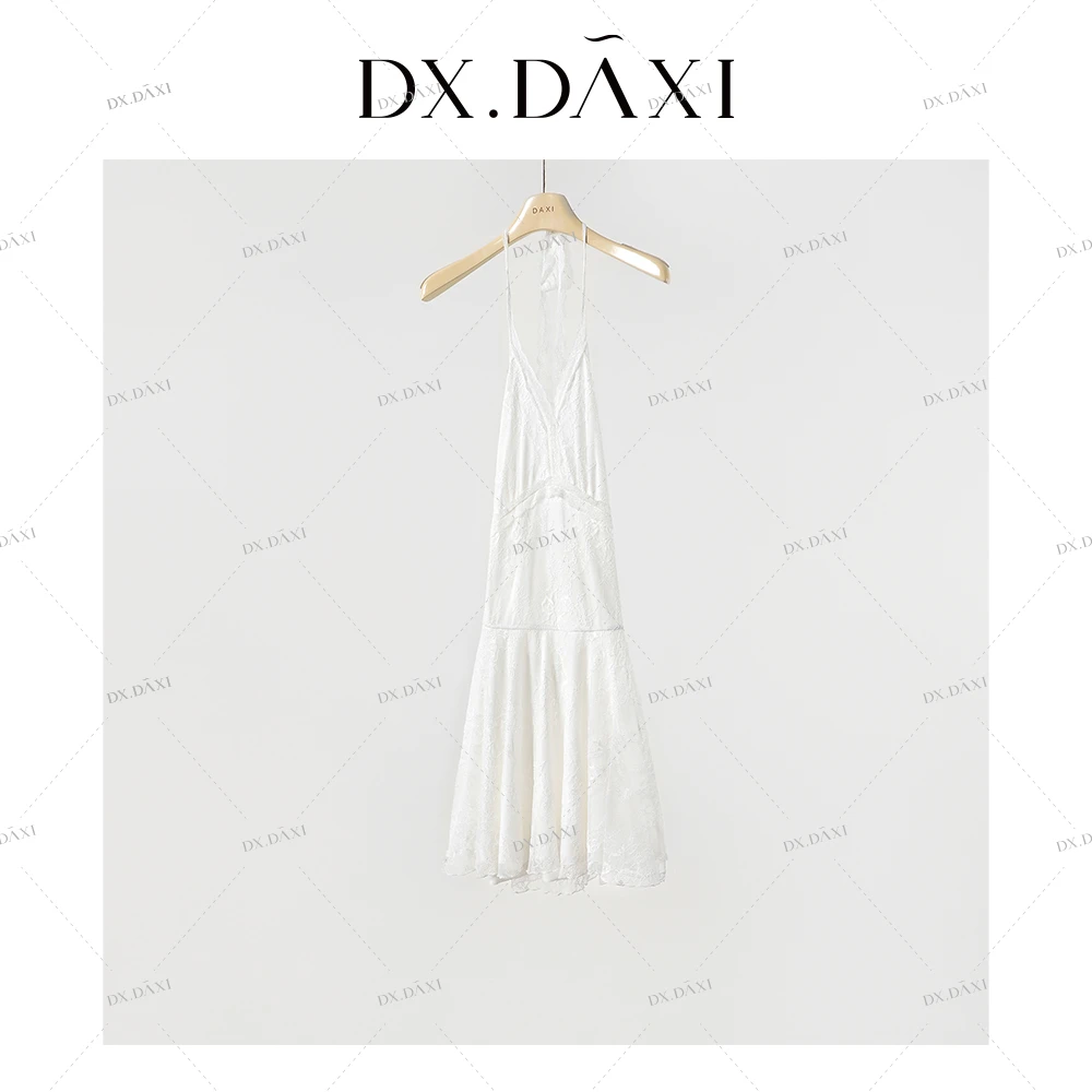 代大喜【蕾丝舞曲】挂脖连衣裙气质蕾丝拼接裙度假简约夏季新款长裙