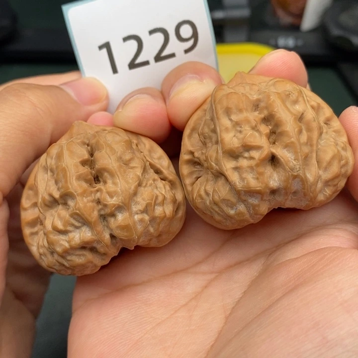 文玩核桃吊坠雨*1229号全品三角哇41