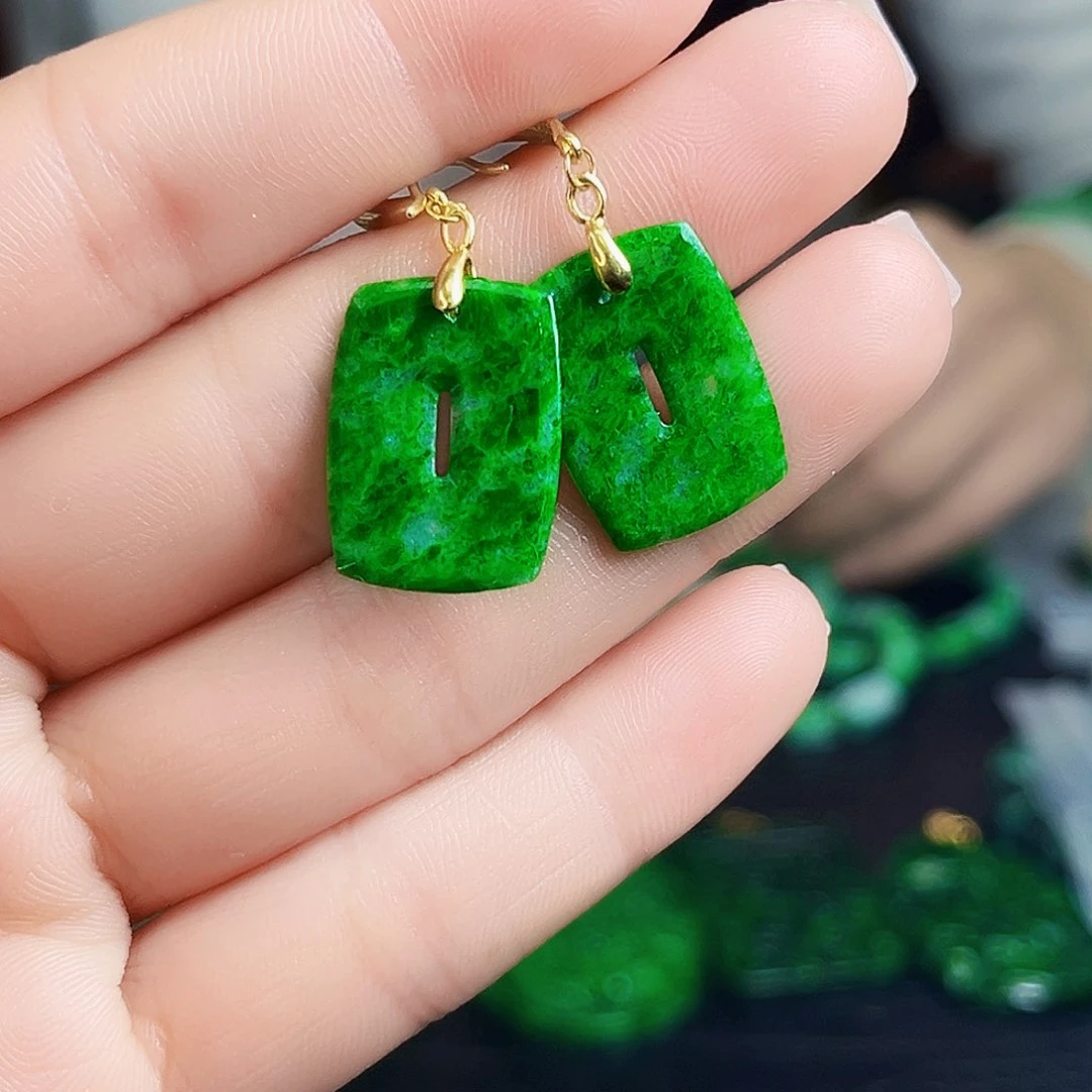 颈饰银S925镶嵌翡翠多样性