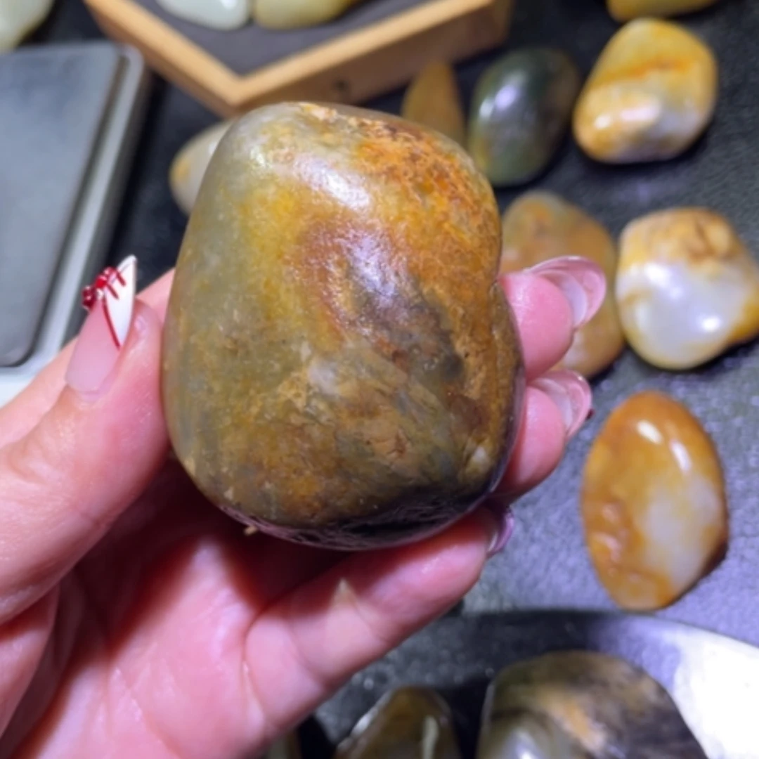 【闪购商品】颈饰未镶嵌和田玉