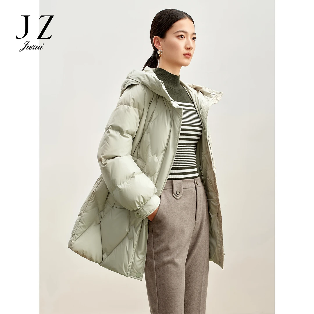 商场同款JZ玖姿都市简约连帽收腰中长羽绒女2023冬新款JWDD03203