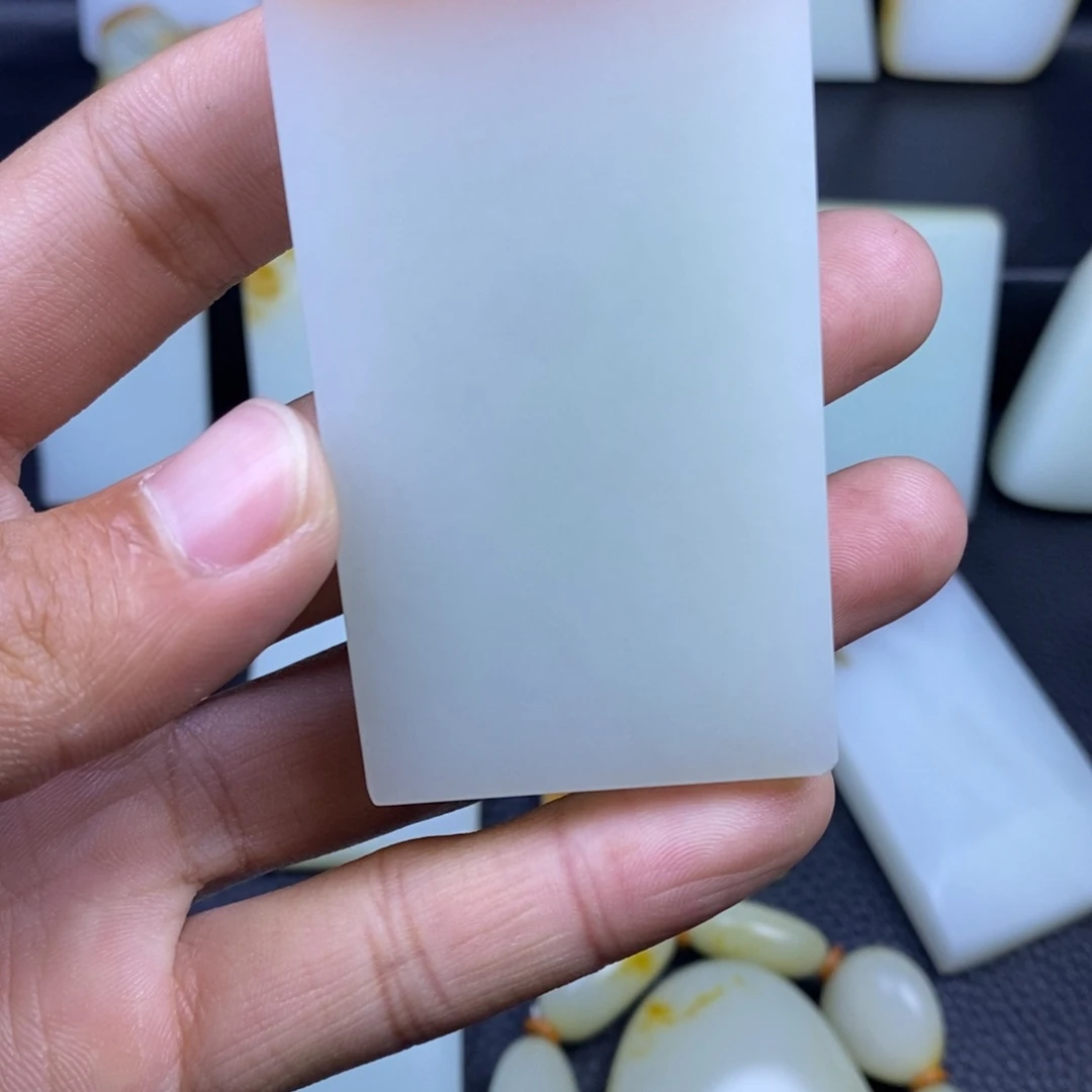 未镶嵌吊坠定制和田玉尘***5