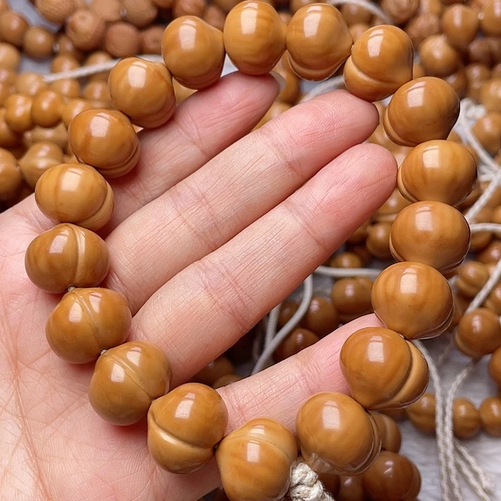 手串猴头核桃爱****姐16f h j m m