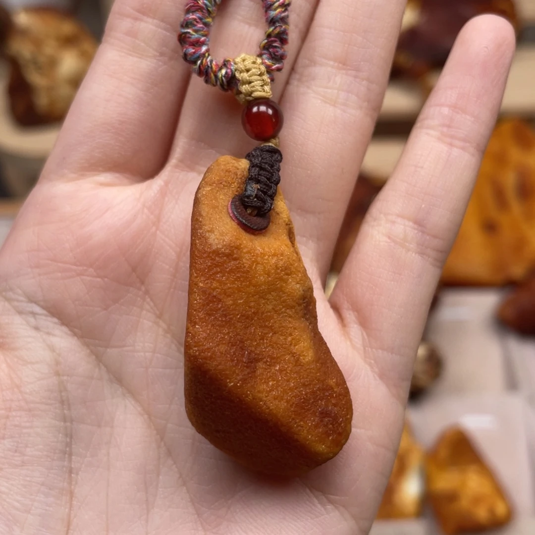 琥珀未镶嵌珠宝奇石