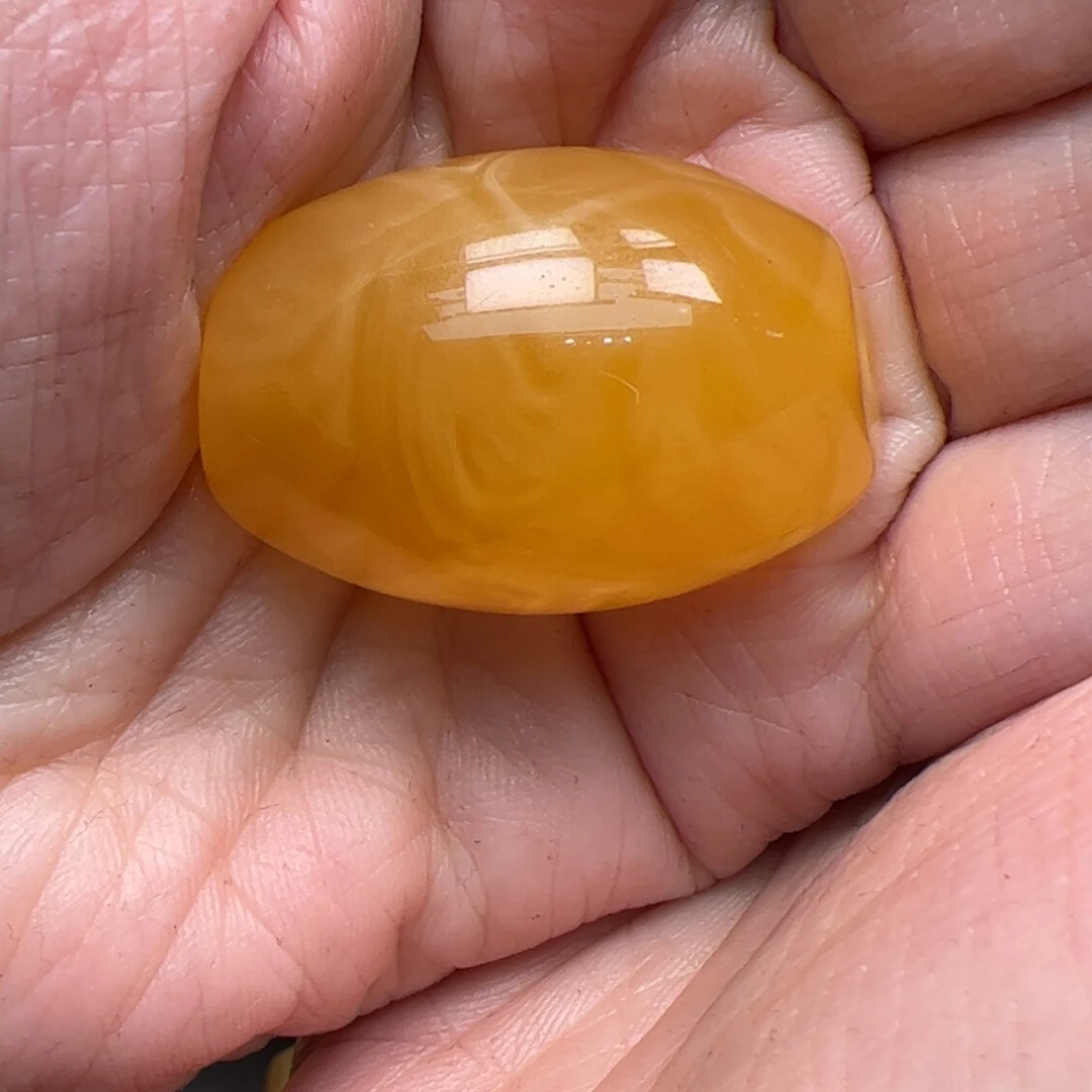 琥珀颈饰未镶嵌醒****觉蜜蜡