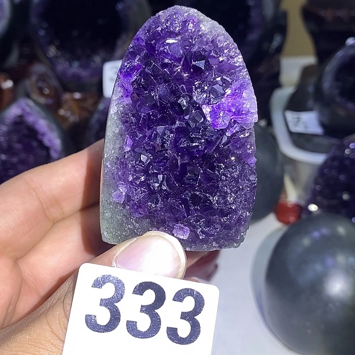 紫晶未镶嵌大型摆件（非配饰）333