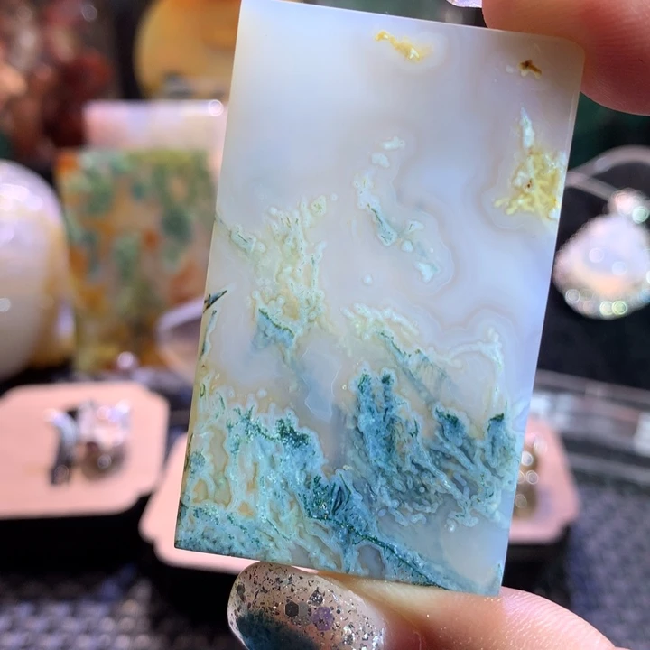 宝***瓶未镶嵌颈饰玛瑙/玉髓
