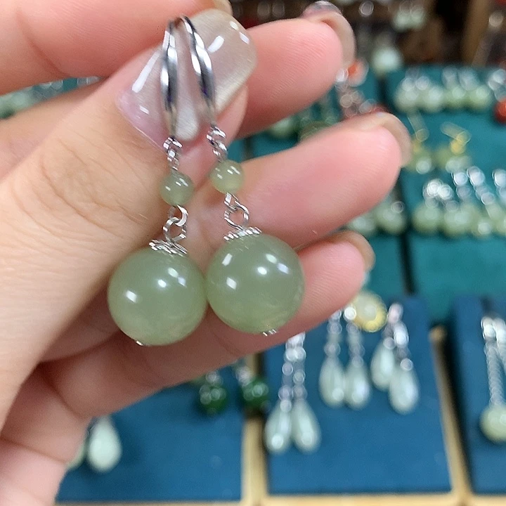 和田玉银S925镶嵌耳饰天然卡12mm左右冰晴水