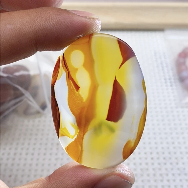 玛瑙/玉髓颈饰未镶嵌丫**?