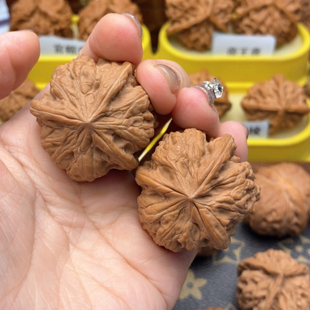 ****Y把件文玩核桃679号凹底丁