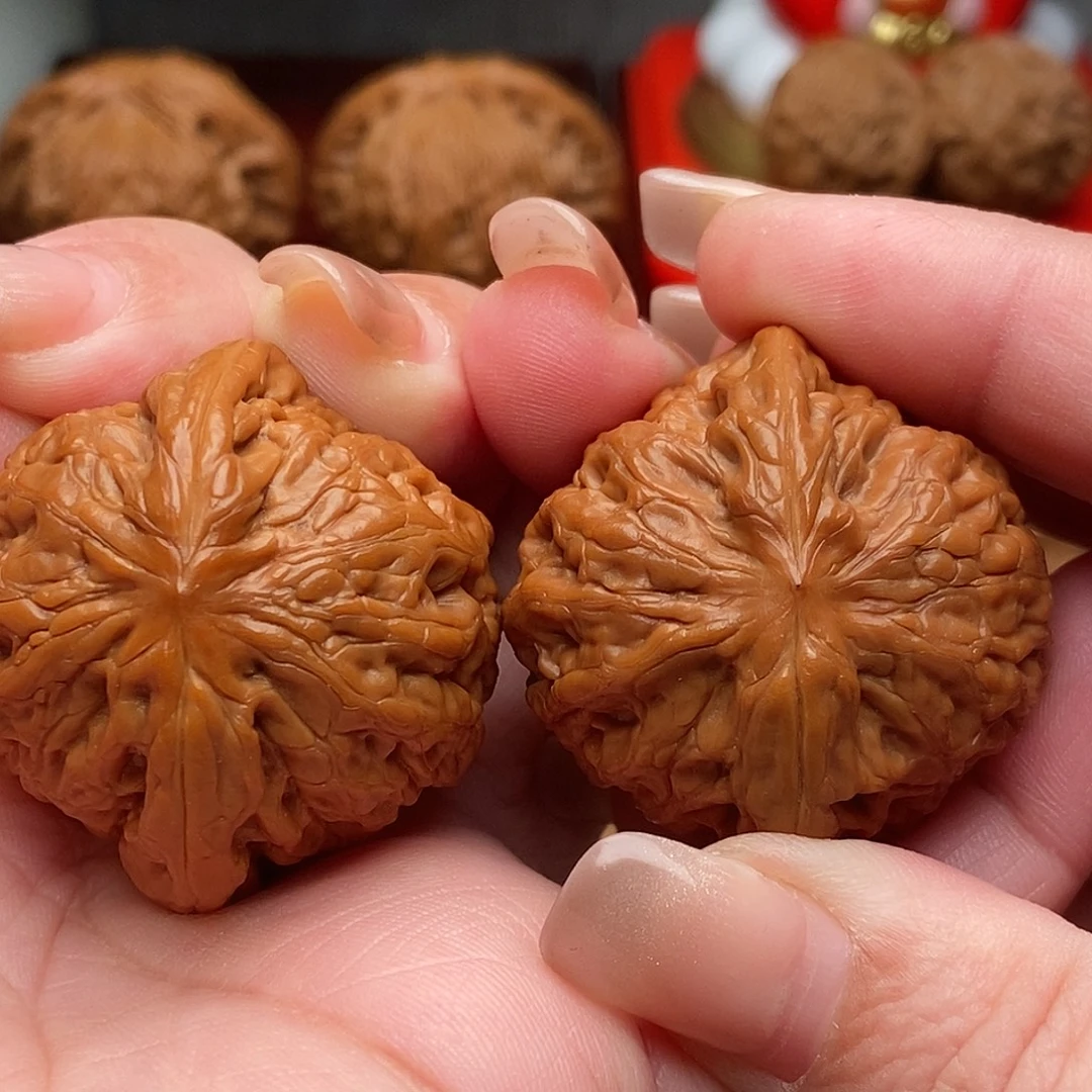 你***嘚文玩核桃把件38.8全铁锤