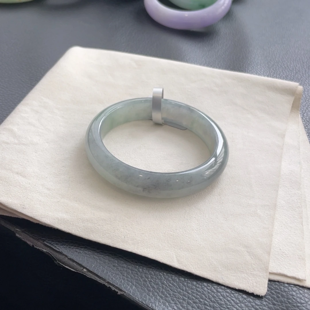 翡翠未镶嵌手镯56