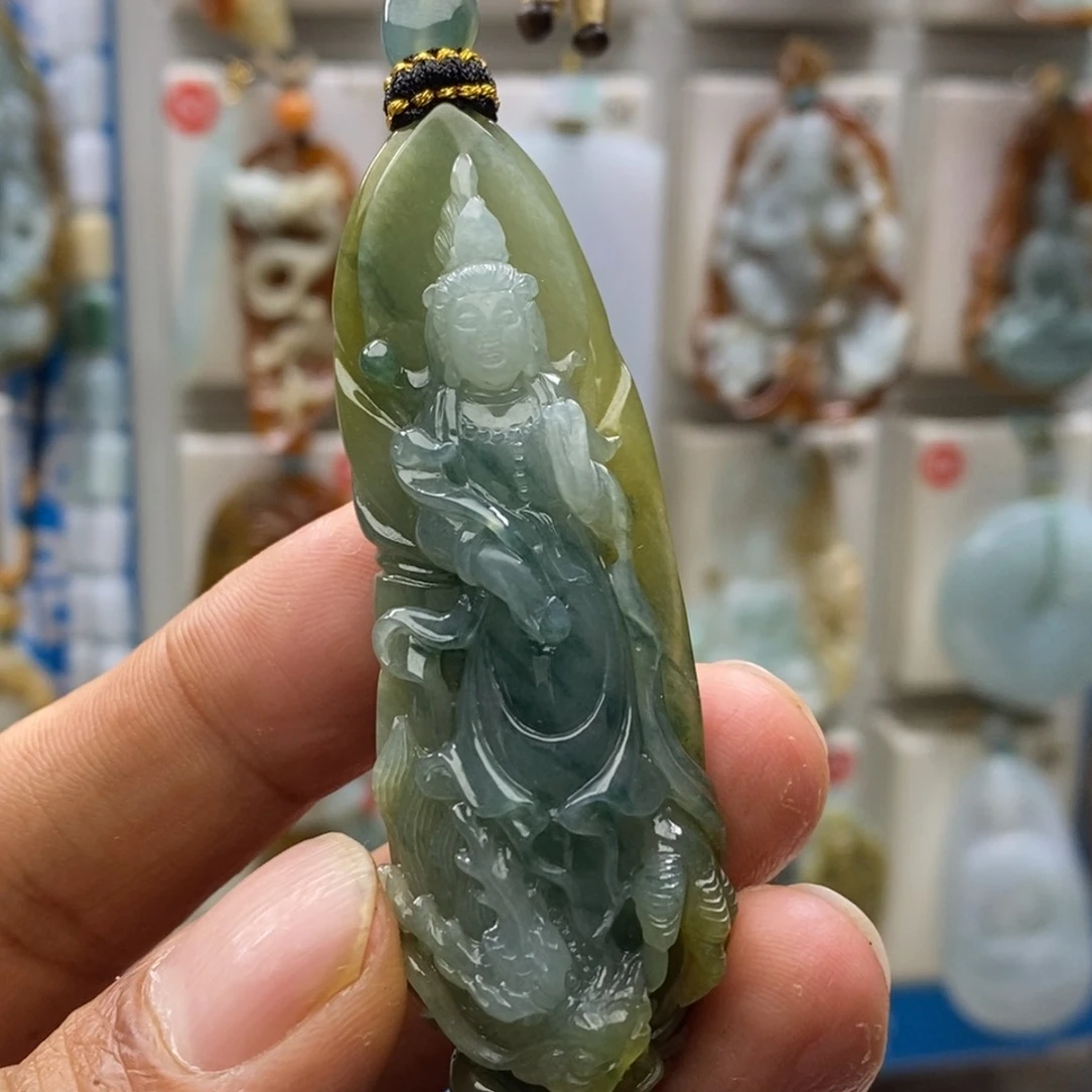 ****物翡翠未镶嵌颈饰观音