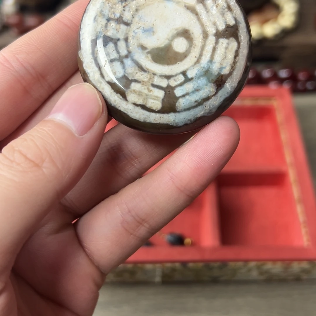 洛***包玛瑙/玉髓未镶嵌手链