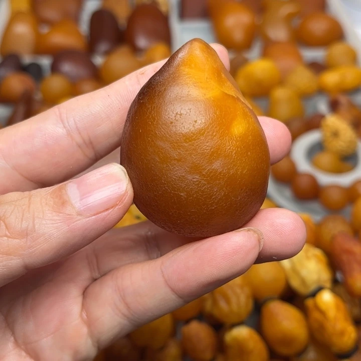 琥珀未镶嵌裸石天然蜜蜡吊坠