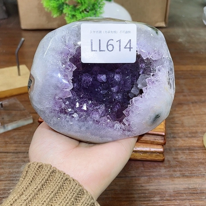 未镶嵌水晶大型摆件（非配饰）